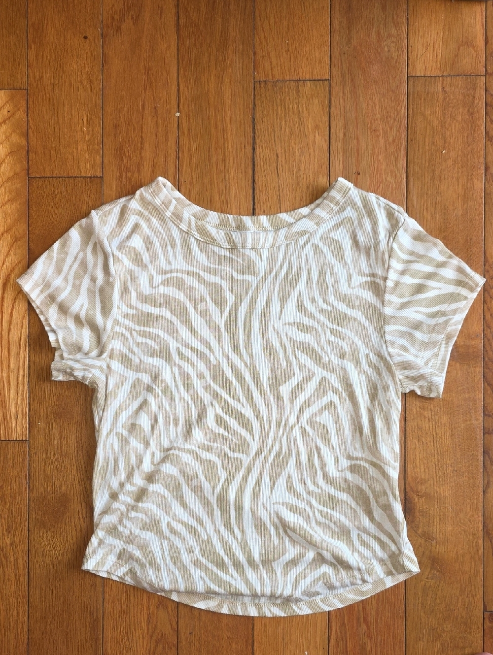 Old Navy Beige and White Zebra-Print Short Sleeve Top